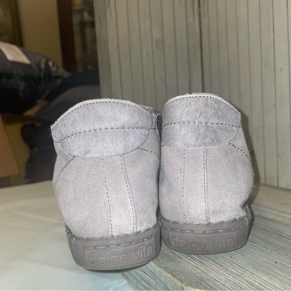 Dolce Vita Grey Suede Sneakers Side Zip Booties 7.5 - Picture 4 of 10